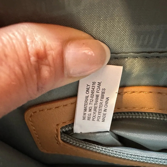 Pixi Mood Vegan Leather Crossbody Bag with Flap Closure - Picture 8 of 10